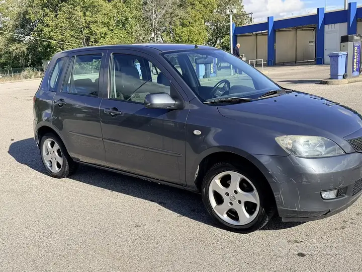 Mazda 2 2005 photo 5