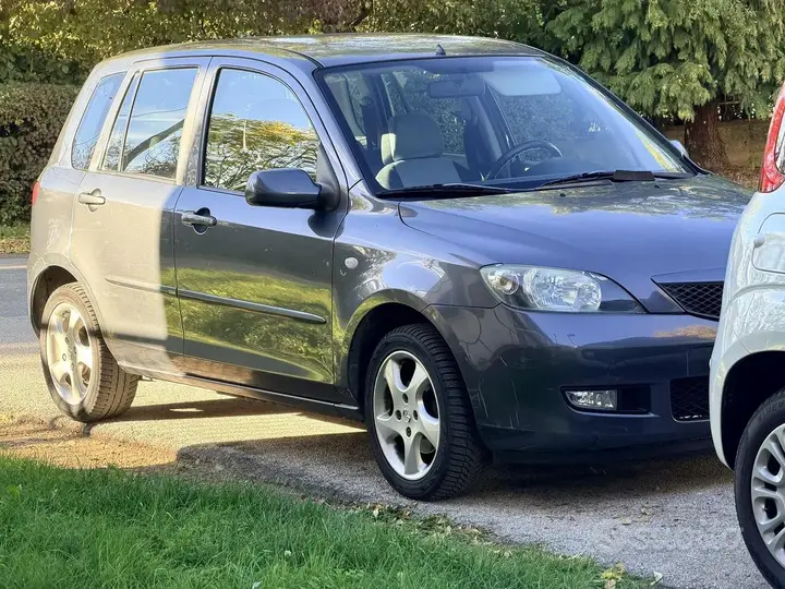 Mazda 2