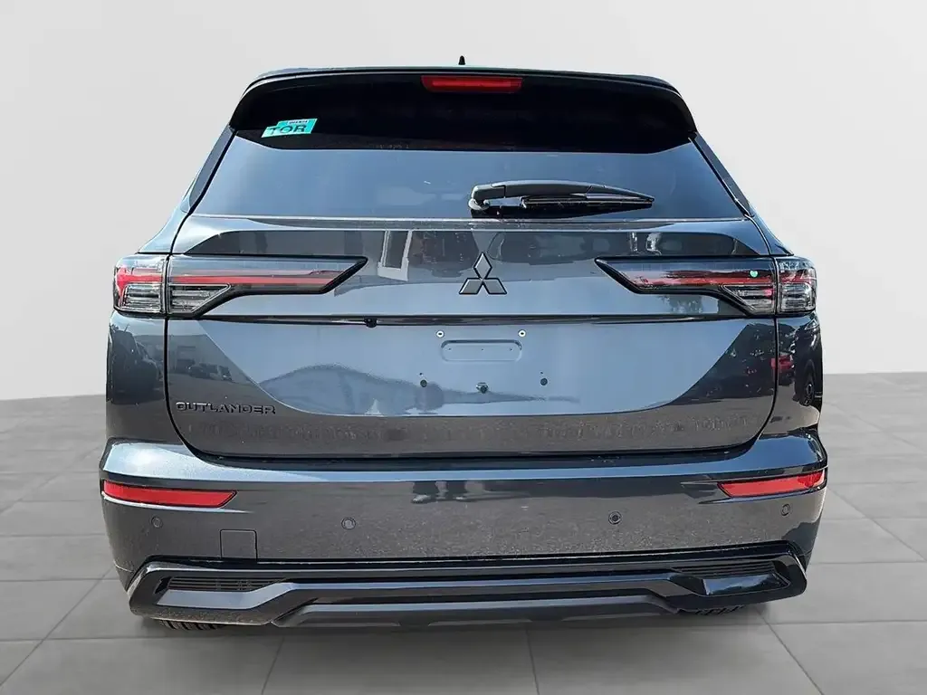 Mitsubishi Outlander 2026 photo 3