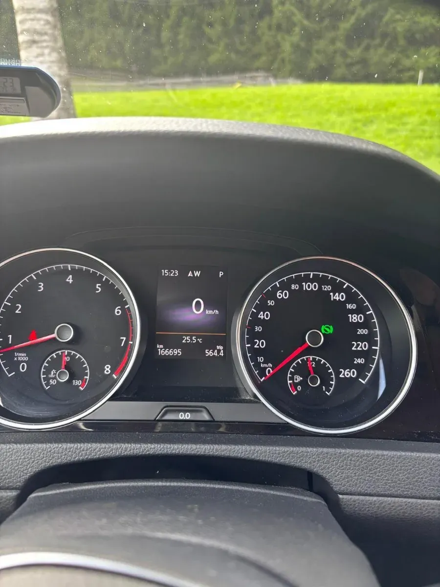 Volkswagen Golf 2014 photo 2