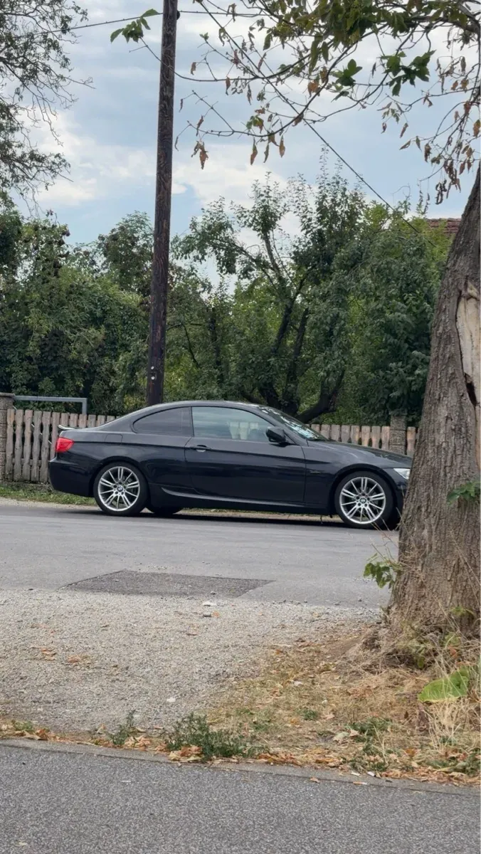 BMW 3Er-Reihe 320I 2010 photo 3