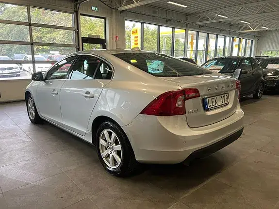 Volvo S60 2011 photo 5