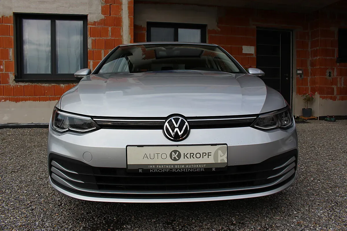 Volkswagen Golf 2022 photo 3
