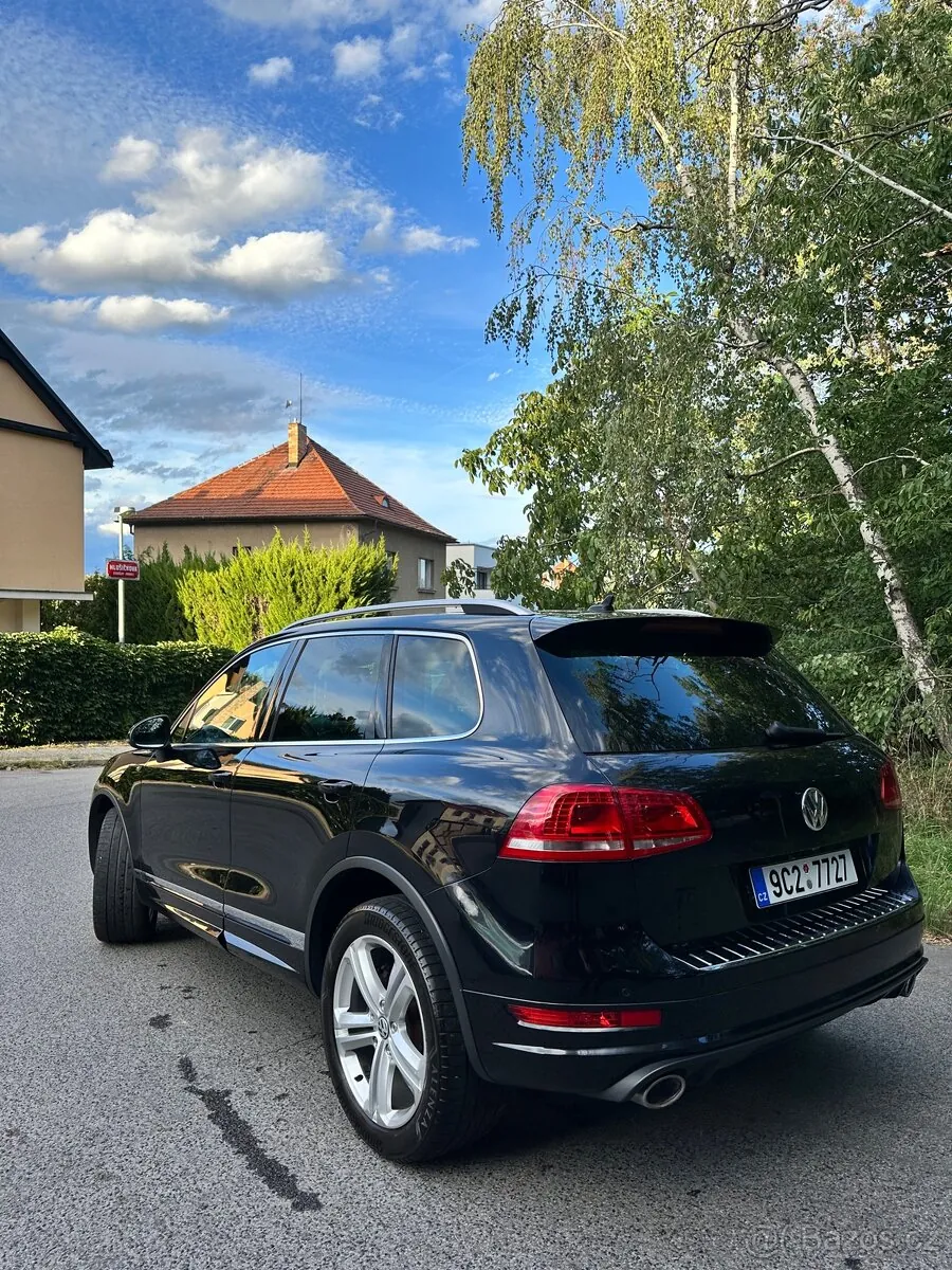 Volkswagen Touareg 2013 photo 3