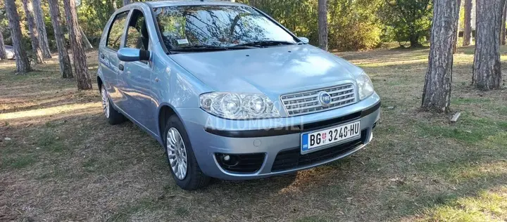 Fiat Punto 2009 photo 3