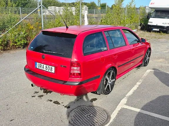 Skoda Octavia 2004 photo 5
