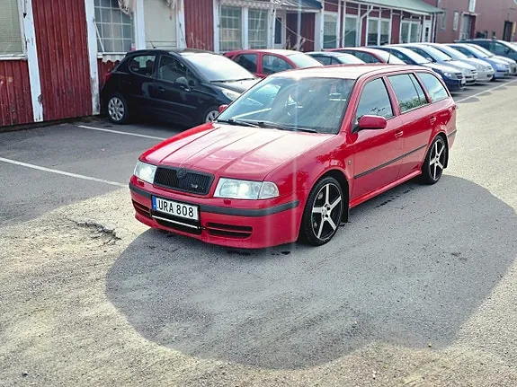 Skoda Octavia 2004 photo 3