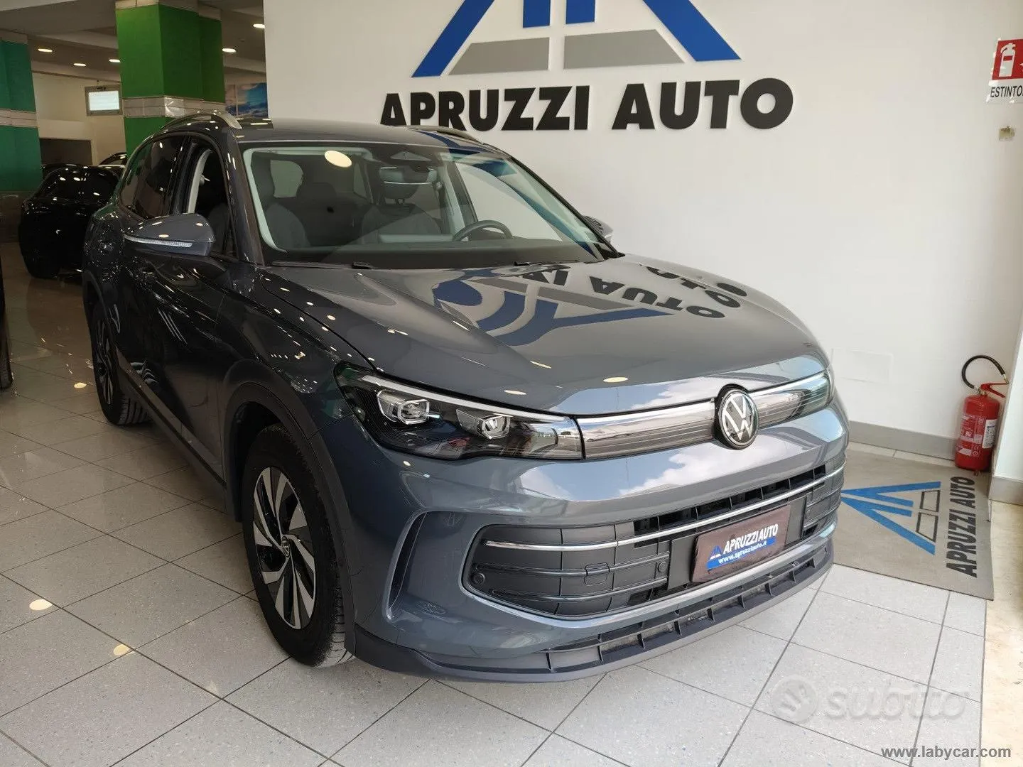 Volkswagen Tiguan 2024 photo 2