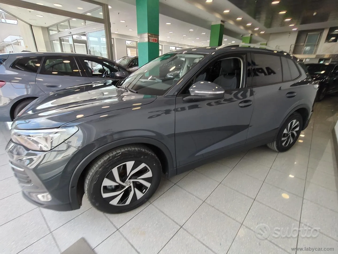 Volkswagen Tiguan 2024 photo 5
