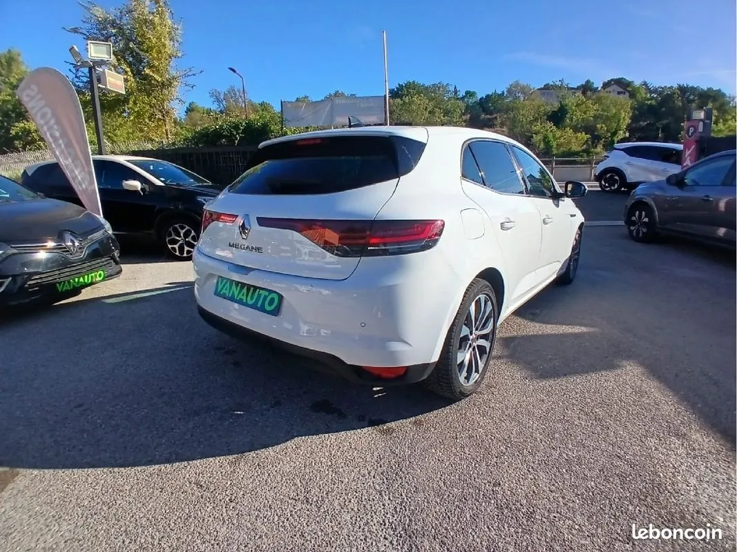 Renault Megane 2024 photo 4