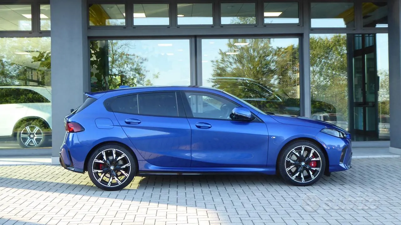 BMW 118 D 2024 photo 4
