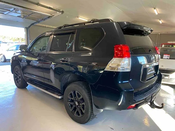 Toyota Land Cruiser 2011 photo 5