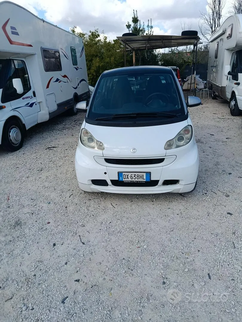 Smart Fortwo 2010 photo 2