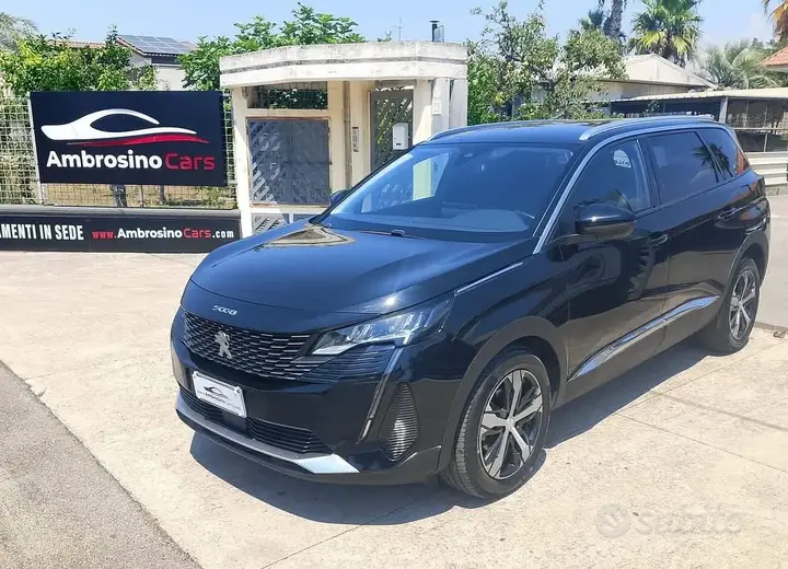 Peugeot 5008 2023 photo 3