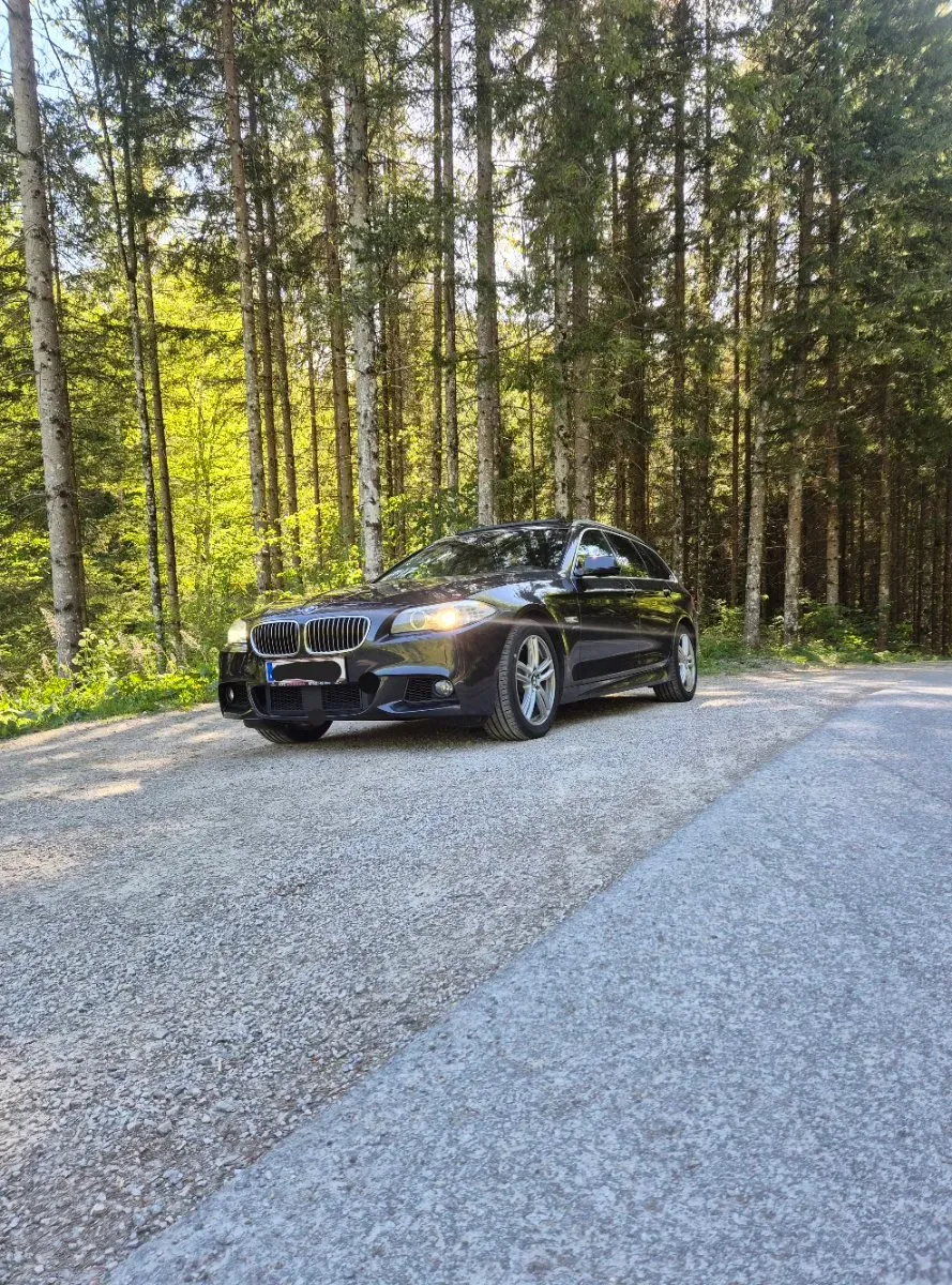 BMW 5 Series 2011 photo 3