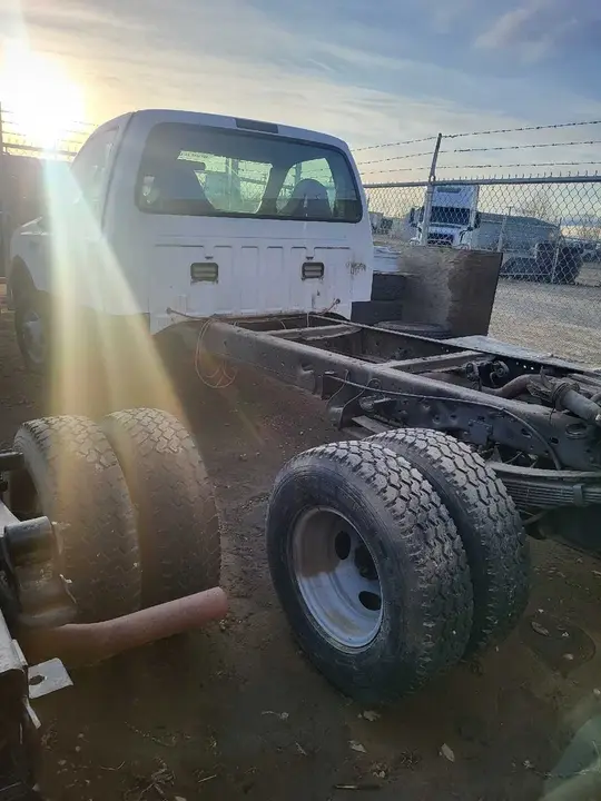 Ford Super Duty F-350 2004 photo 4