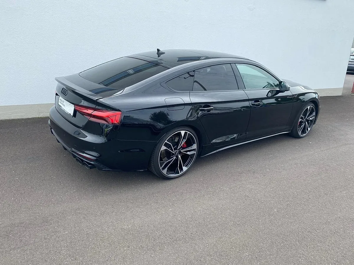 Audi A5 2023 photo 2