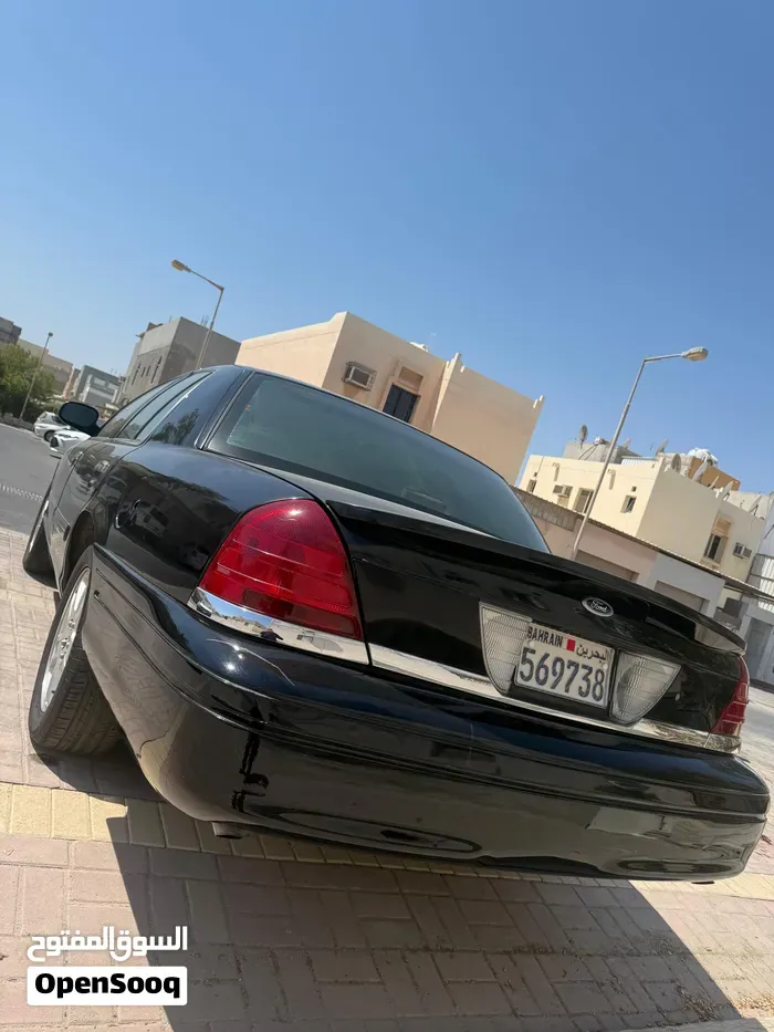 Ford Crown Victoria