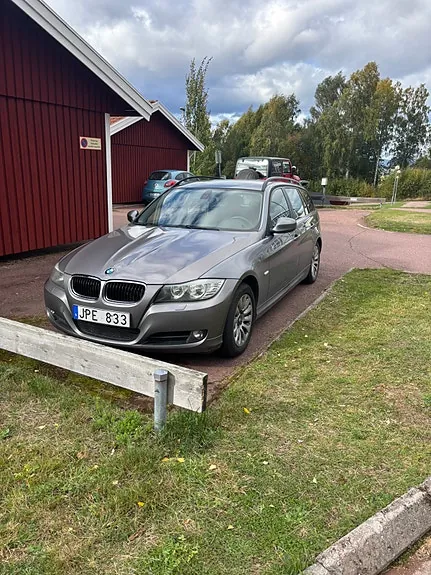 BMW 320I