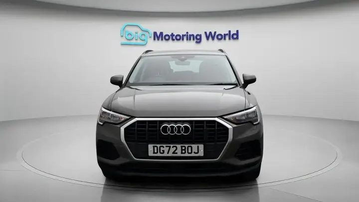 Audi Q3 2022 photo 3