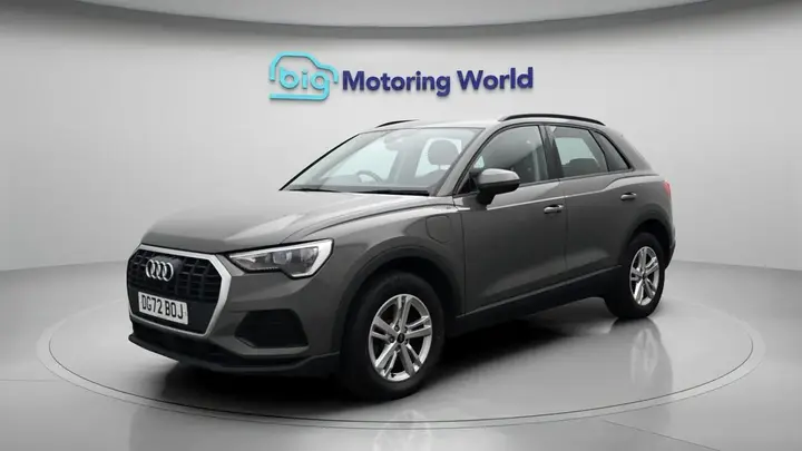 Audi Q3 2022 photo 4