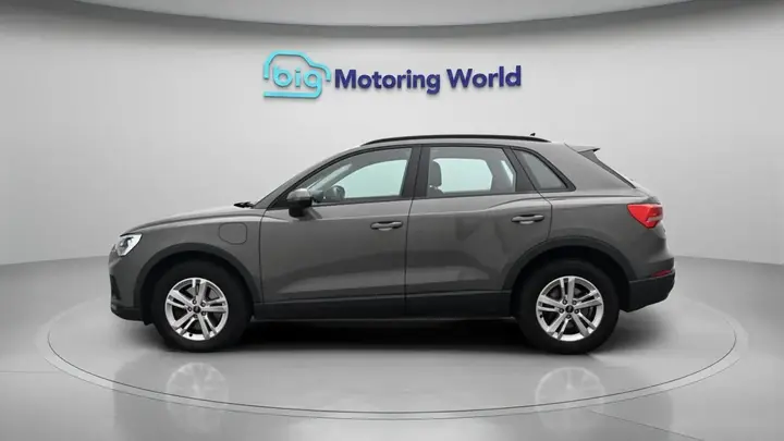 Audi Q3 2022 photo 5