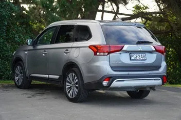 Mitsubishi Outlander 2022 photo 4