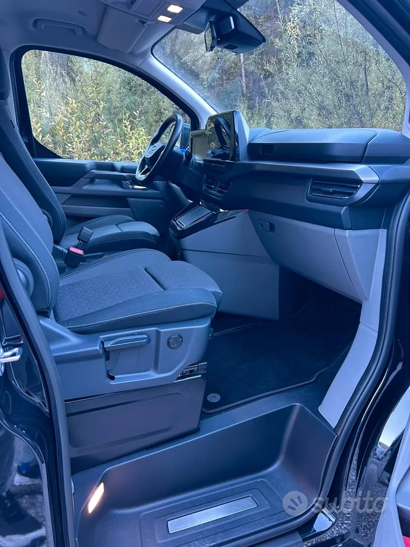 Ford Tourneo Custom 2024 photo 5