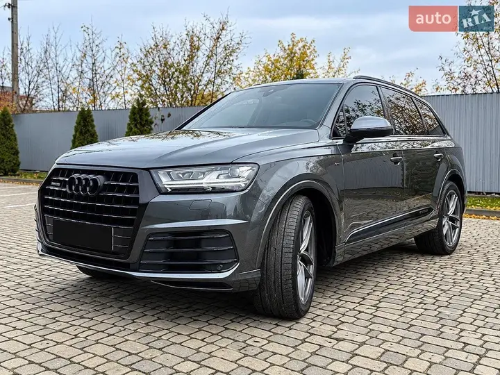 Audi Q7 2016 photo 2