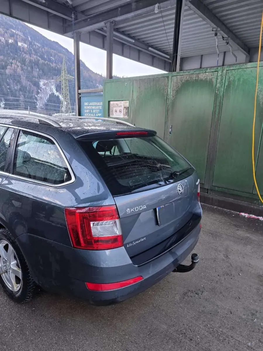 Skoda Octavia 2014 photo 2