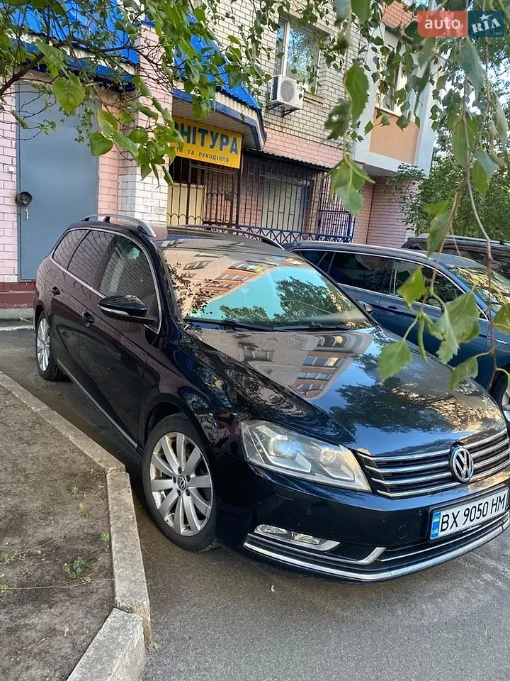 Volkswagen Passat 2013 photo 2