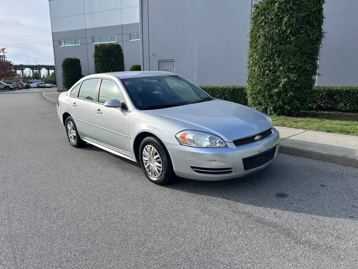 Chevrolet Impala 2009 photo 2