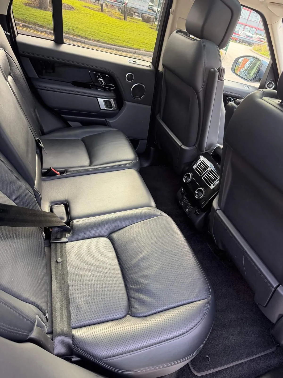 Land Rover Range Rover 2021 photo 2