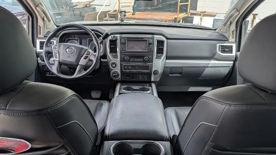 Nissan Titan