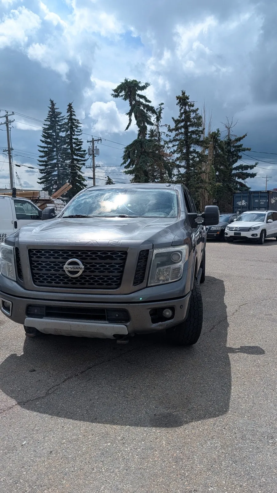 Nissan Titan 2016 photo 2