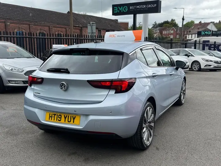 Vauxhall Astra 2019 photo 2