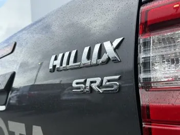Toyota Hilux 2025 photo 4