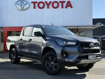 Toyota Hilux 2025 photo 2