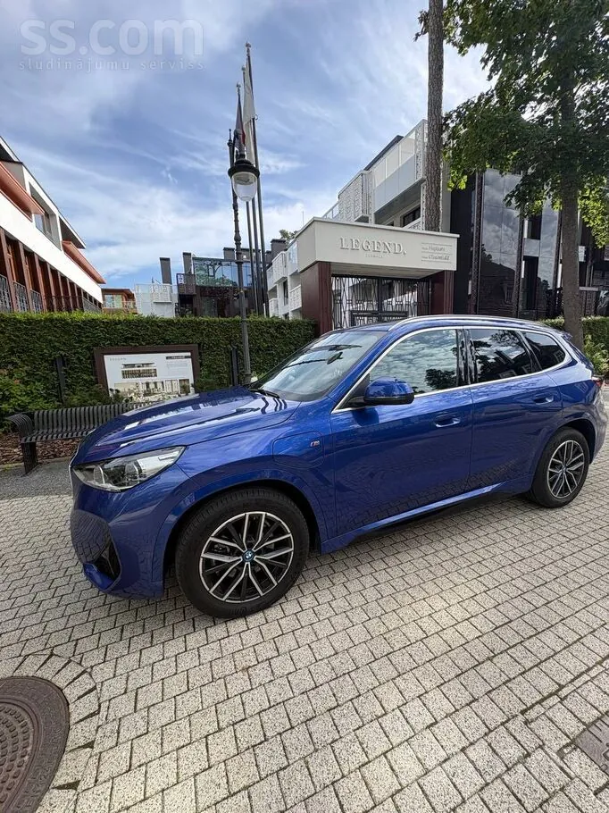 BMW X1 2023 photo 3