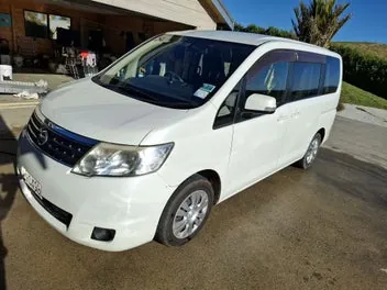 Nissan Serena 2010 photo 3