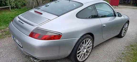 Porsche 911 Carrera 1999 photo 3