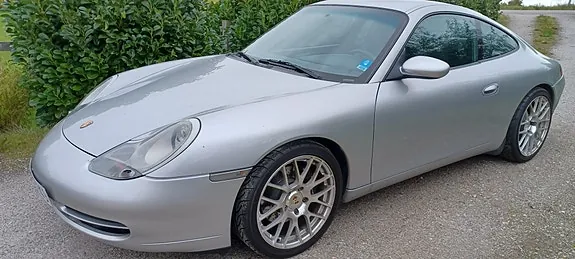 Porsche 911 Carrera 1999 photo 2