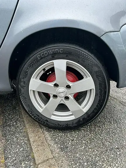 Peugeot 206 2011 photo 2