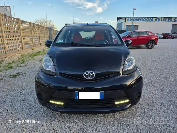 Toyota Aygo 2015 photo 2