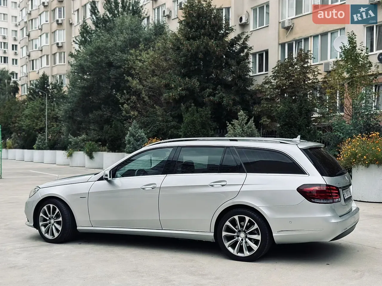 Mercedes-Benz E-Class 2015 photo 3