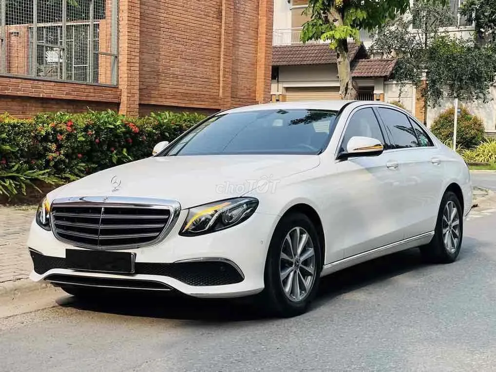Mercedes-Benz E-Class 2019 photo 2