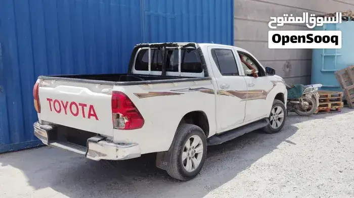 Toyota Hilux 2017 photo 2