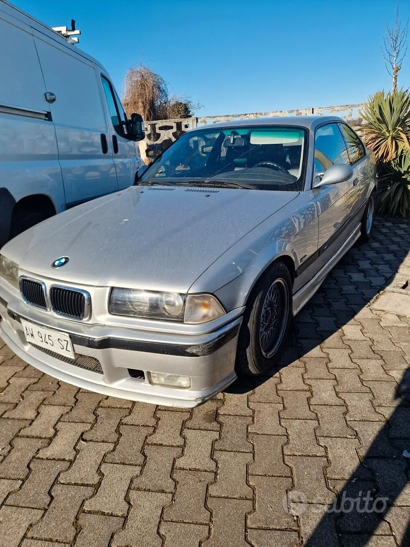 BMW 320I