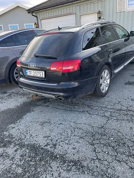Audi A6 Allroad 2011 photo 2