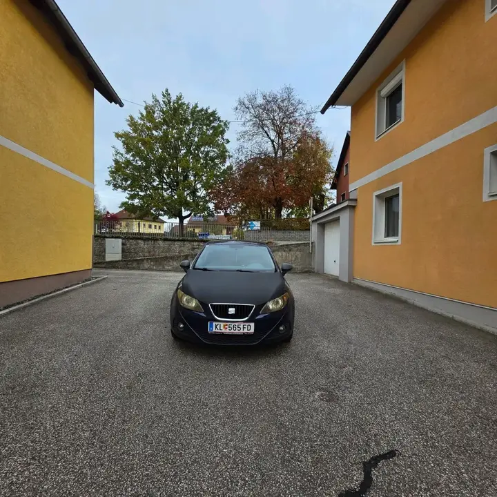 Seat Ibiza 2009 photo 2